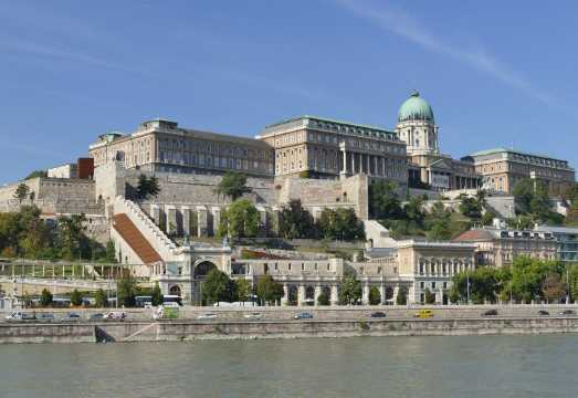 Budapest private charter 1-day tour: Fisherman's Bastion + Parliament Building + Matthias Church + Castle Hill