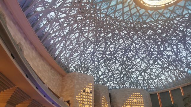 南京總統府+牛首山文化旅遊區+報恩寺+外秦淮河遊船+夫子廟1日