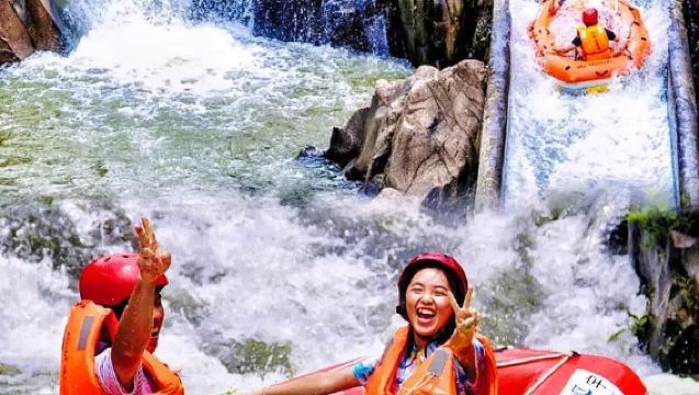 [Освежающее лето] Рафтинг в Красном каньоне Учжишань + услуги русскоязычного гида + трансфер из Саньи и обратно