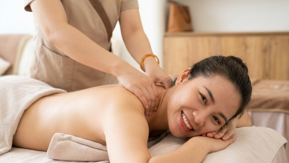 Ely Spa & Beauty - นวดและพักผ่อนใน Sunset Town เกาะพงัน