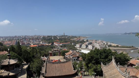 福建湄洲島一日遊｜媽祖祖廟禱告+海蝕奇觀+沙灘日落｜含船票