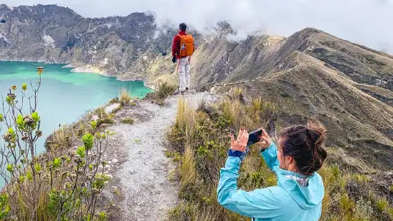 Hiking the Quilotoa loop in Ecuador