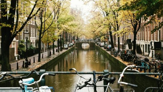 Amsterdam: Kleine Groepsrondleiding door de Stad