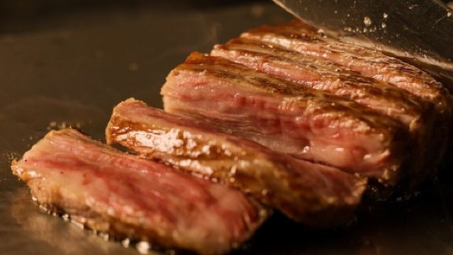 [Night View × Teppanyaki Wagyu HOMURA] Wagyu Tasting Package with After-Dinner Matcha and Souvenir (Choose One Dining Voucher)