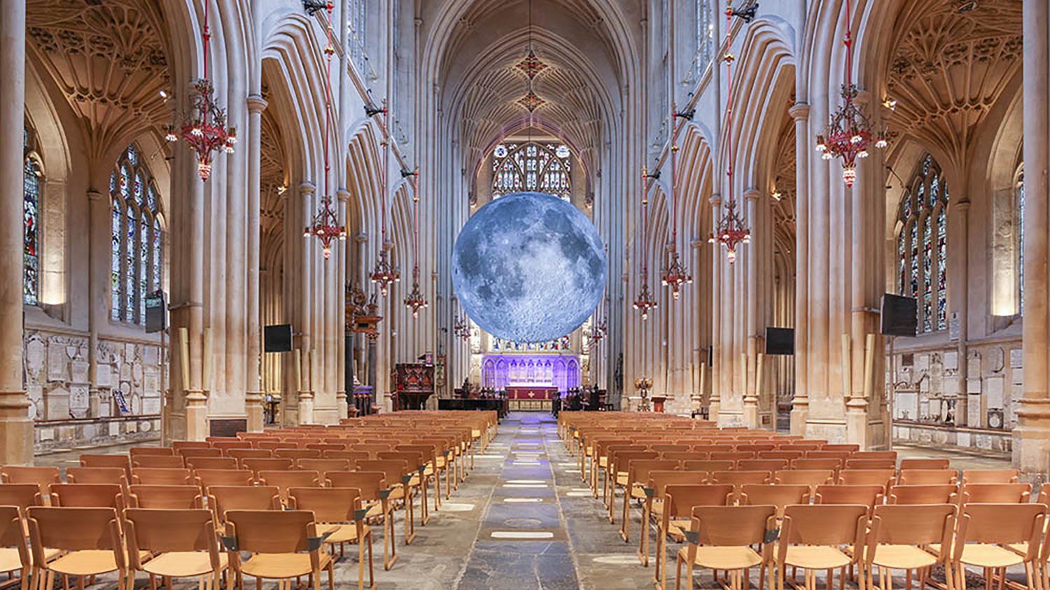 Windsor Castle + Stonehenge + Bath + Bath Abbey Day Tour