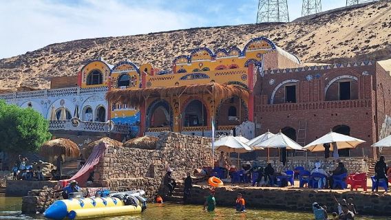 Lawatan sehari Aswan pergi-balik + Kuil Philae + Empangan Aswan + Kampung Nubia