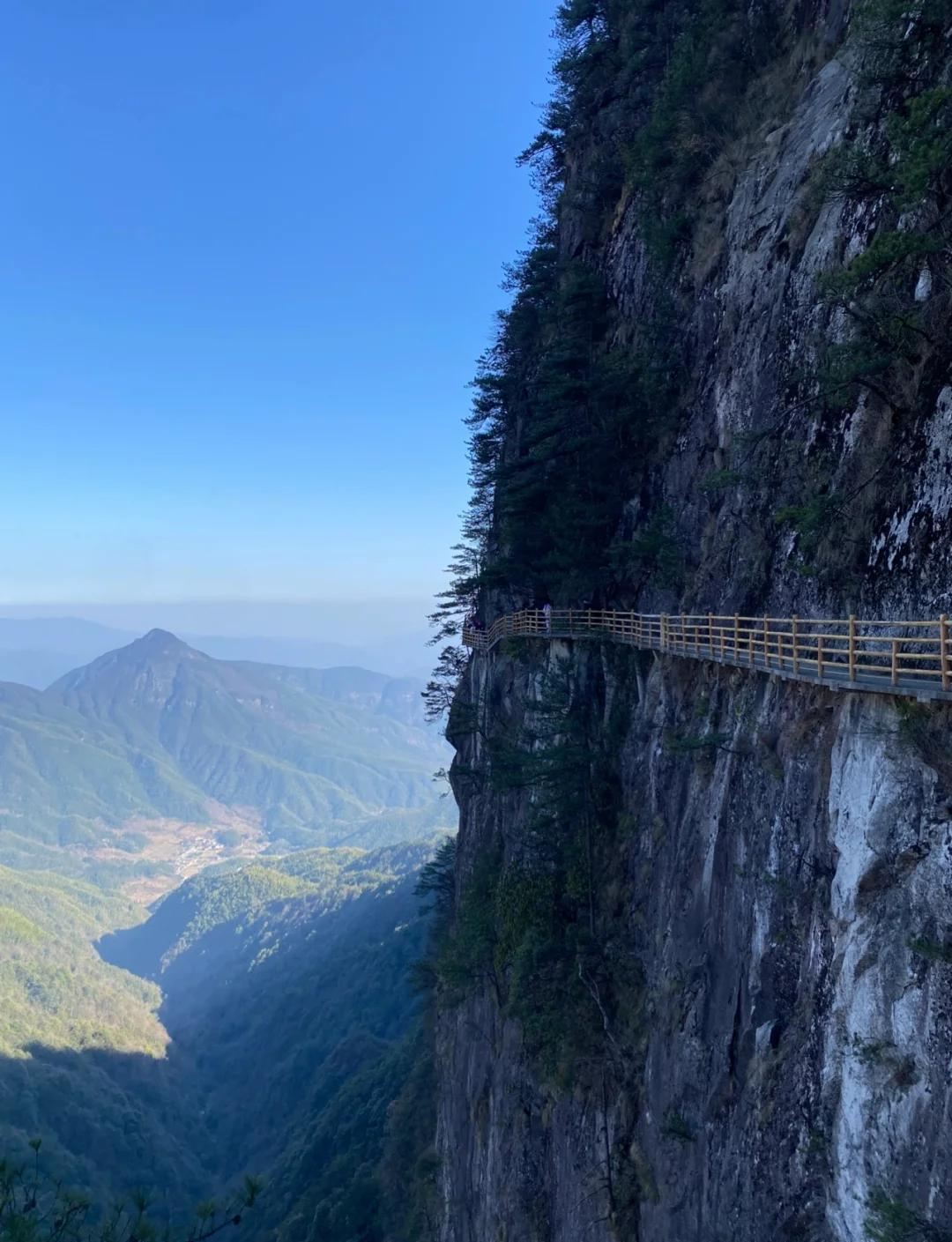 Jiangxi Yichun: Moon Mountain + Tianmu Hot Spring + Chinese/English Guide/Private Chartered Tour