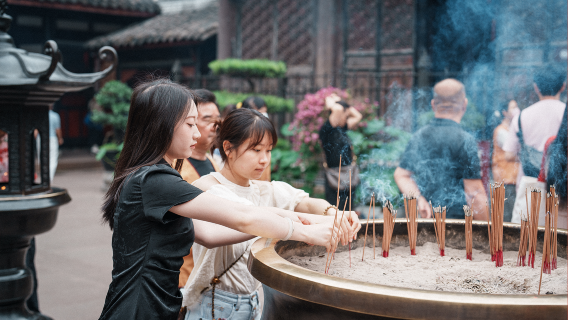 文殊院半日遊 人員導覽＋藏地擦擦/香囊製作 2 選 1＋十八籽手串