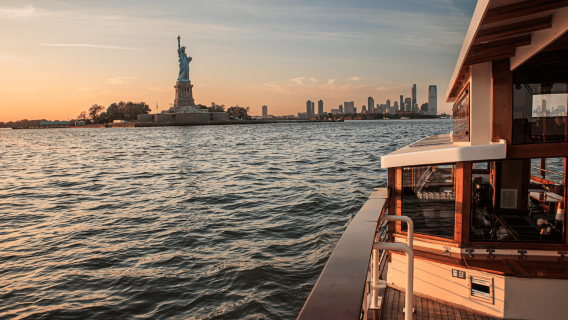 NYC: Evening Jazz Cruise on the Yacht Manhattan