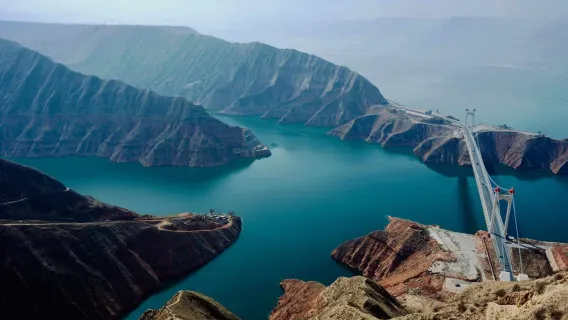 [Depart from Lanzhou] One-Day Tour to Yongjing Liujiaxia Tourist Resort + Bingling Cave-Temple + Yellow River-Taohe River Intersection Viewing Platform