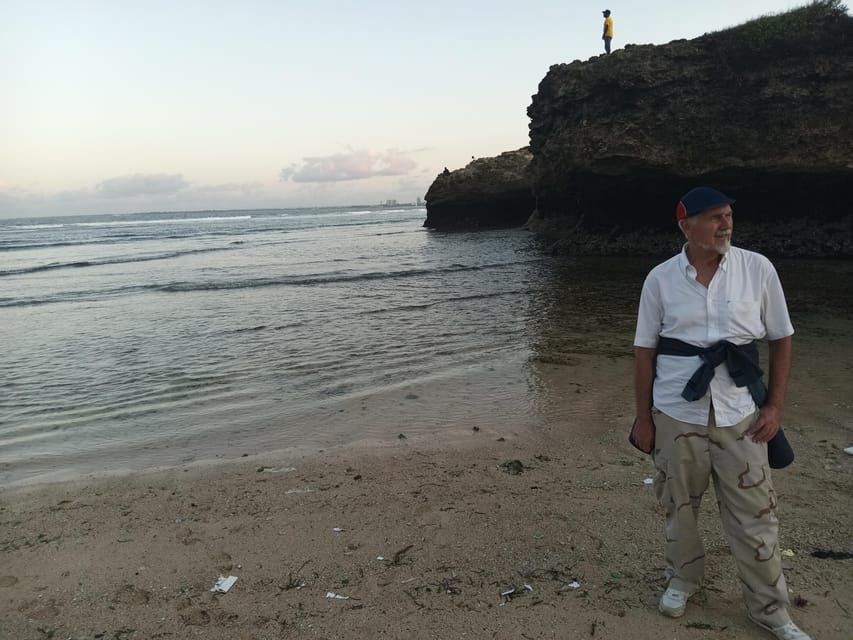 ダルエスサラームウォーキングツアー：歴史と隠れた宝物