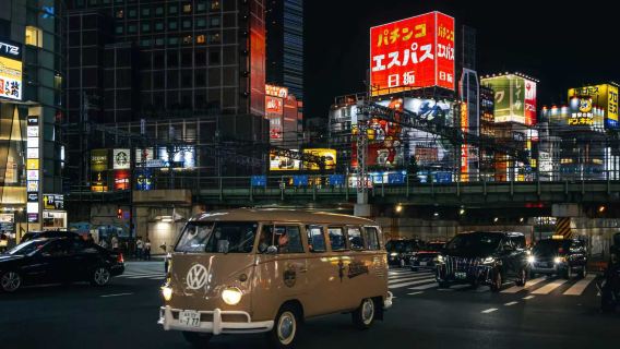 Tokyo Classic Romance | Classic Car - Volkswagen T1 Bus Tokyo Photo Guide Experience by Surreal Car Co.