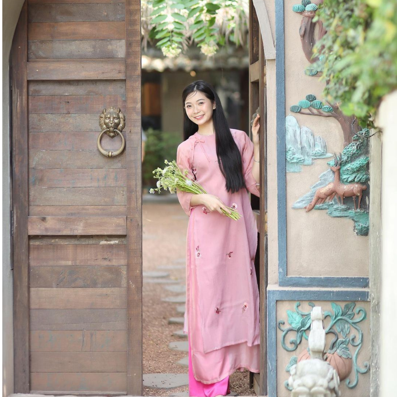 Ho Chi Minh City: Ao Dai & Cafe Photo Experience