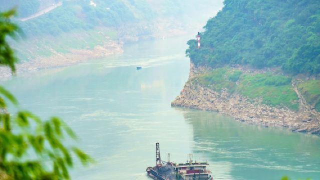 Meneroka keajaiban di tengah bumi! Lawatan sehari ke Tiankeng Difeng & Galeri Seni Sungai Wu Jiang di Wulong