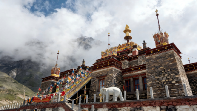 【打卡經幡●贈送早餐】塔爾寺+青海湖+拉脊山+日月山一日遊