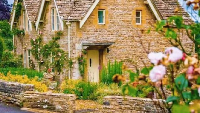 倫敦出發牛津+科茨沃爾德+克拉克森農場+比斯特購物村一日遊