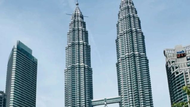 Malaysia arrival card writing service | Within 72 hr before arrival | Hassle-free for large families