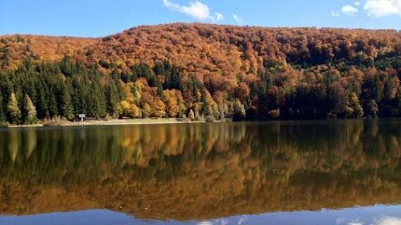 Small-group day trip to the only volcanic lake in Eastern Europe