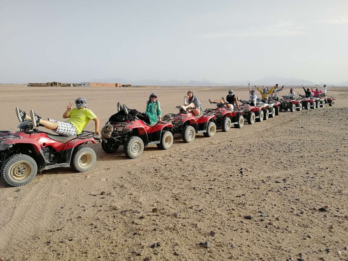 อียิปต์ ฮูร์กาดา ทัวร์ครึ่งวันผจญภัยในทะเลทราย ขับรถ ATV การแสดงเต้นรำ คาร์ท
