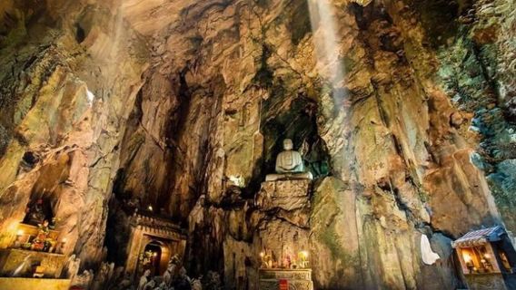Da Nang : Marble Mountains, Monkey Mountain, and Am Phu Cave