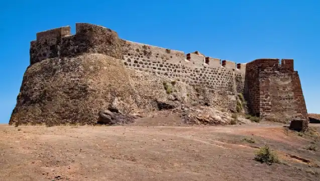From Valencia: Pink lagoon and Alicante, colors, sea and sunshine.