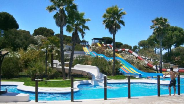 Cartaya: Aquopolis Water Park Entry Ticket