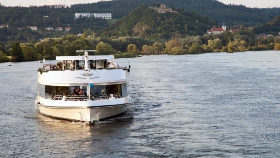 Ratisbona: Giro in barca turistico a Walhalla