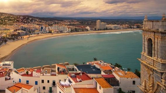 Morella & Peñíscola: Guided Day Tour from Valencia + Lunch