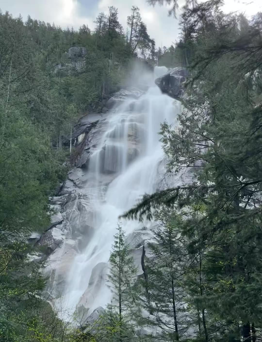 Parco provinciale di Shannon Falls + Whistler andata e ritorno