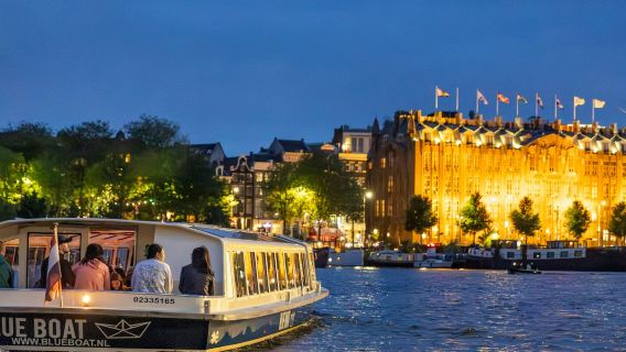 암스테르담: 90분 야간 크루즈 + 오디오 가이드 + 음료 1잔 & 쿠키