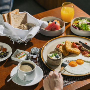 Voucher Sarapan Separuh Buffet untuk 4 Orang di Restoran Itali Taipei Muzhan Hotel pada Hari Biasa