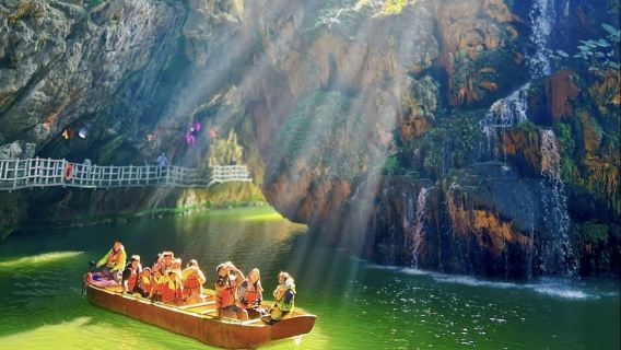 Guangzhou Departure: Qingyuan Yingxi Peak Forest and Dongtian Xianjing Day Tour (Private Transfer)