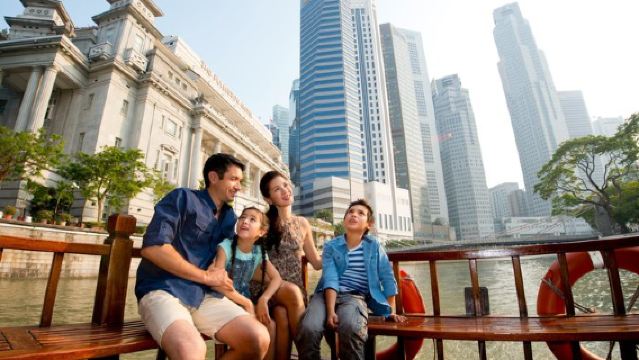 Singapore After Dark: Light Show & River Cruise Guided Tour