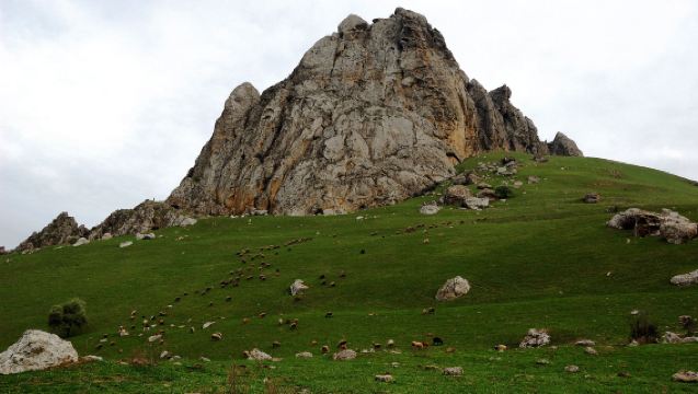 Kota Kubah + Tasik Pink + Gunung Beshbalmak