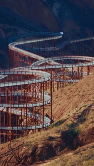 水墨丹霞観光エリア+河口古鎮ワンデーツアー（蘭州発）