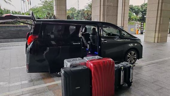 Гонконг: индивидуальный трансфер в Макао, трансфер на 7-местном бизнес-автомобиле туда и обратно между Гонконгом и Макао с оплатой за автомобиль и доставкой от точки к точке. Также доступен индивидуальный трансфер из Гонконга в Шэньчжэнь и другие места (30)