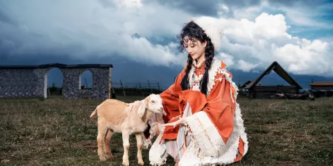 麗江旅拍/戶外旅拍基地丨麗江古城接送+騎馬拍攝+專業拍攝精修