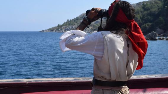Bodrum: Family-Friendly Boat Day with Lunch