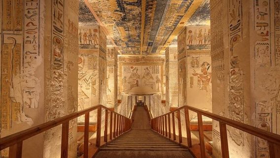 LuxorTours