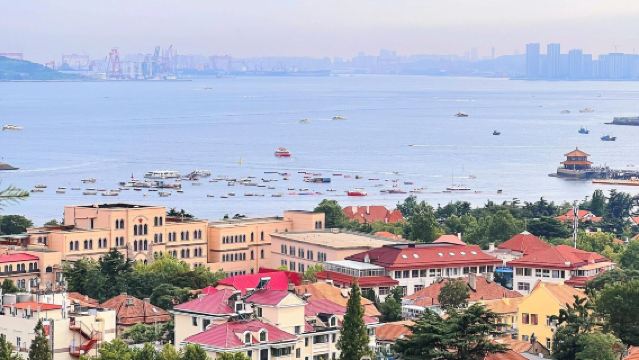 ทัวร์ 1 วัน ชิงเต่า สะพานลอย + สวนสาธารณะภูเขาสัญญาณ + พิพิธภัณฑ์กองทัพเรือ + เรือนจำเยอรมัน บริการได้ทั้งภาษาไทยและอังกฤษ