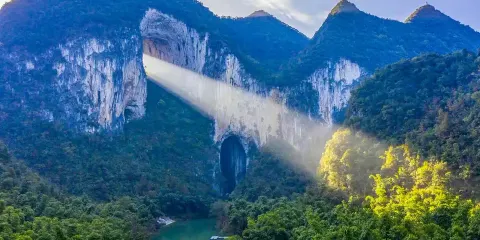 安順紫雲格凸河風景名勝區一日遊【1單1團|追光「峭壁芭蕾」