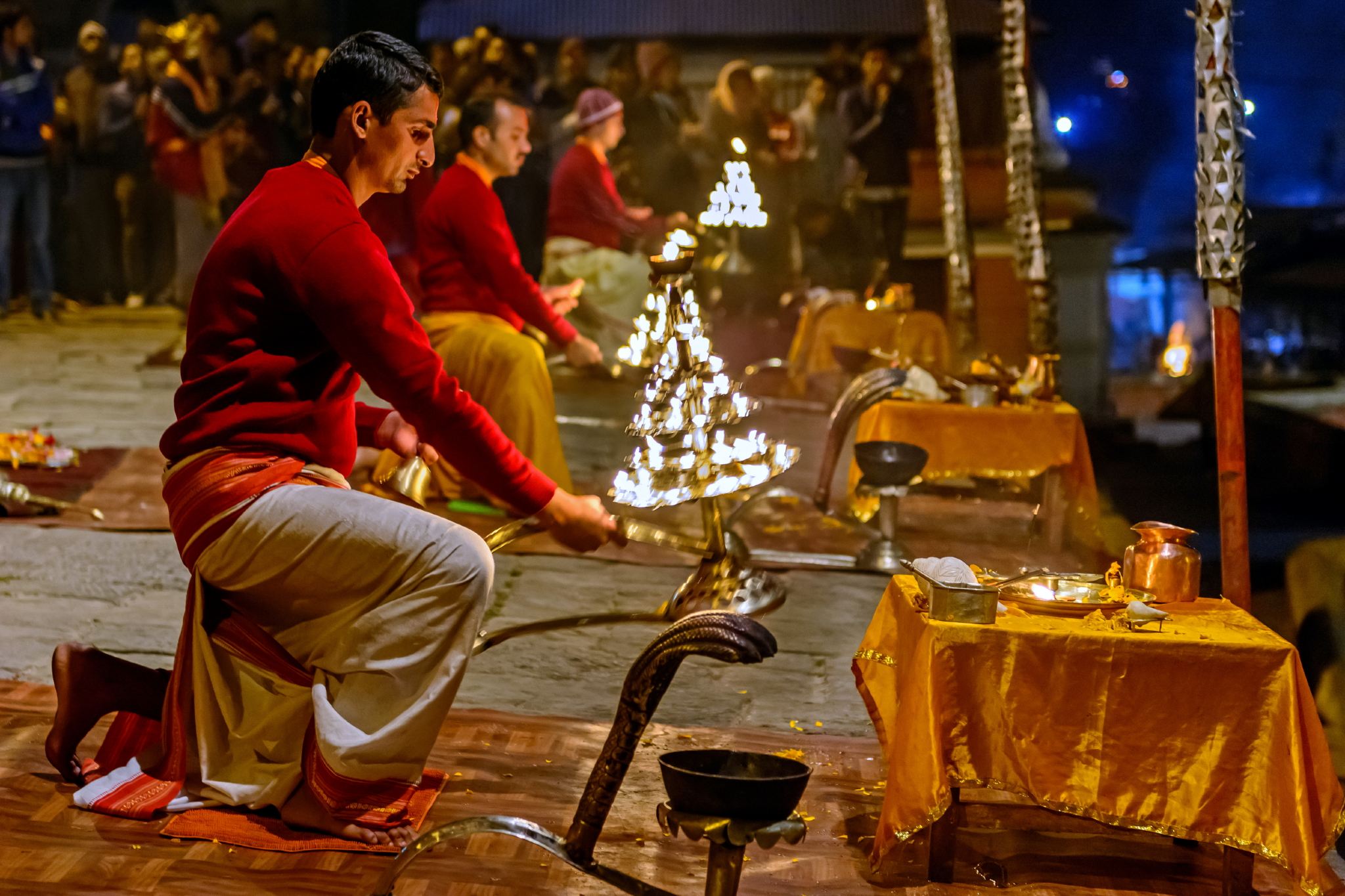Half Day Pashupatinath Evening Aarti & Boudhanath Stupa Tour