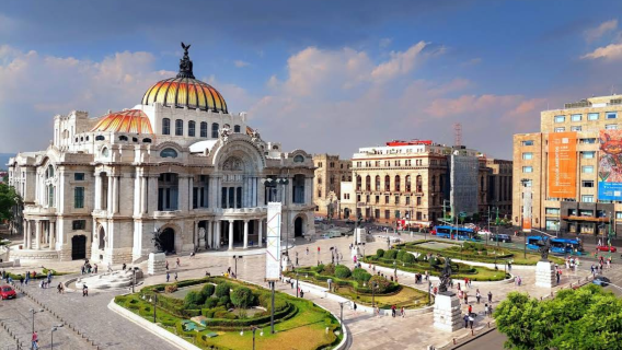 Mexiko Tagesausflug zum Palacio de Bellas Artes in Mexiko-Stadt inklusive Abholservice
