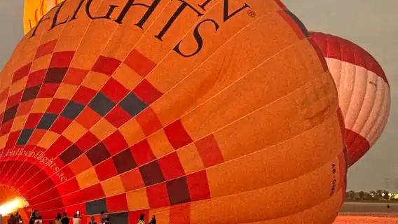 杜拜沙漠冒險熱氣球體驗半日遊觀賞沙漠日出免費茶或咖啡獵鷹表演