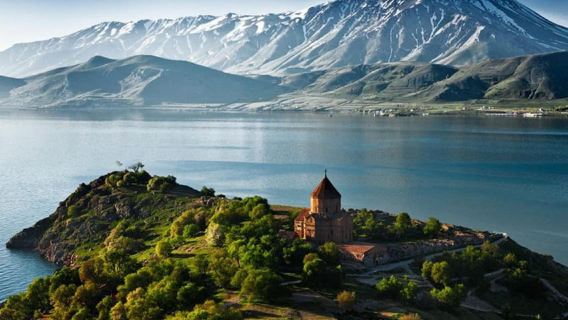 Chuyến đi trong ngày từ Tbilisi đến Armenia: Sevan Dilijan và Yerevan