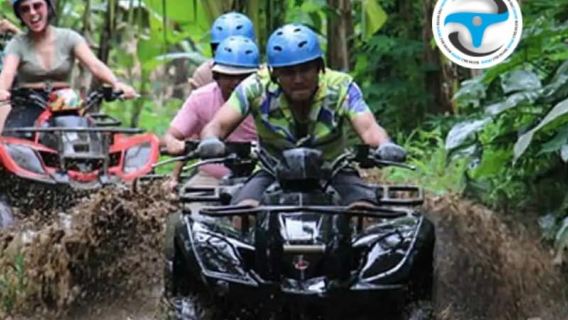 Ubud: Naik ATV di Hutan, Gua, Air Terjun dengan Antar-Jemput Gratis