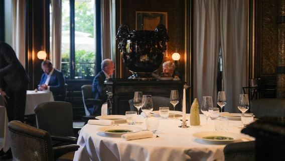 Услуга бронирования в ресторане Le Gabriel в Париже (3 звезды Мишлен) Бронирование столиков в ресторанах возле Триумфальной арки в Париже