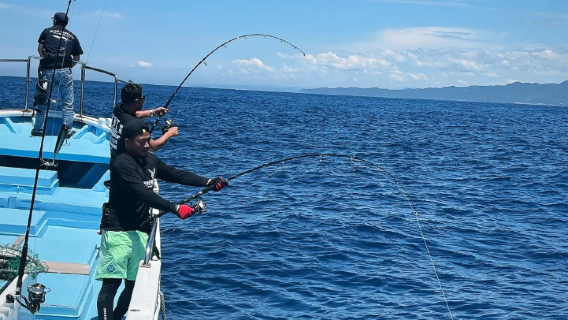 Departing from Osaka: Osaka Bay Fishing Paradise Day Tour/Half-Day Tour