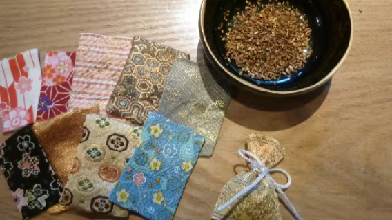 Kodaikokuya - Echizen Japanese Candle Lighting and Sachet Making Experience
