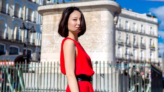 Madrid Trip Moments[Barcelona, Spain Wedding Photography Package with Madrid Photographer - Couple Travel Photography and Shooting Services]